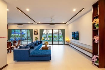 blanc smith private villa
