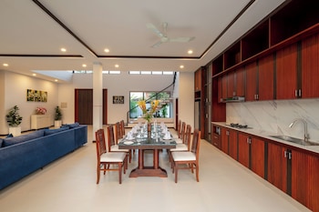 blanc smith private villa