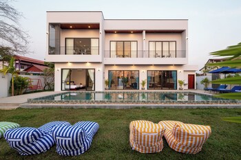blanc smith private villa