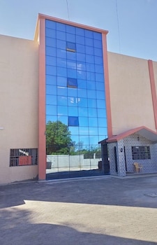 Handshake Hotel Mtwapa,,3 star