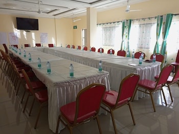 Handshake Hotel Mtwapa,,3 star