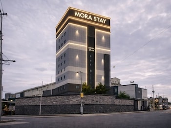 Morastay,,2 star