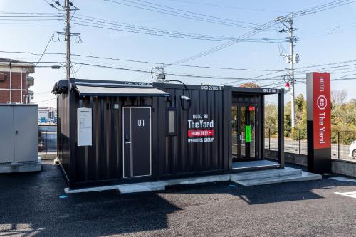 hotel r9 the yard tachiarai