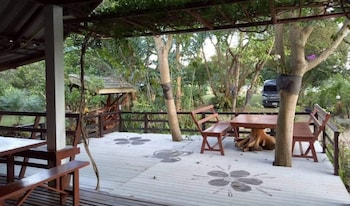 Lucky Pai Resort & Hostel,,2 star