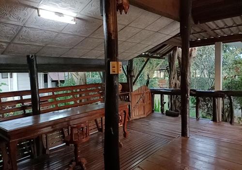 lucky pai resort and hostel