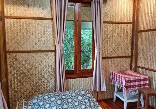 lucky pai resort and hostel