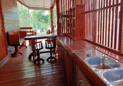 lucky pai resort and hostel
