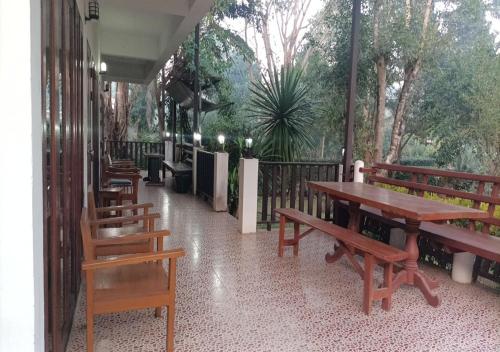 lucky pai resort and hostel