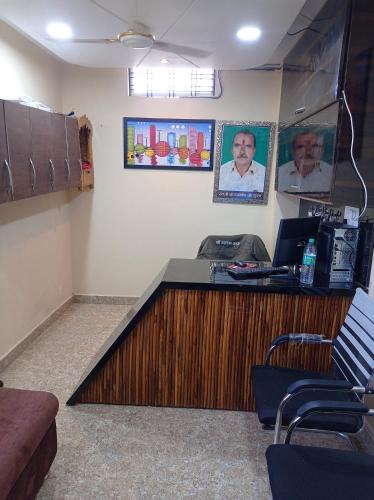 Hotel Shri Vallabh Kripa,,2 star