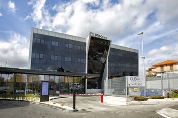 cubik inn