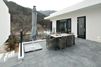 bebridge pool villa resort