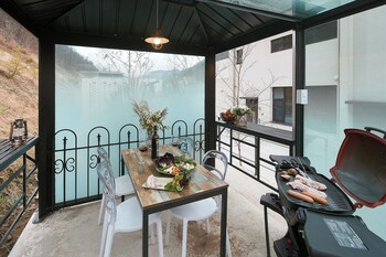 bebridge pool villa resort