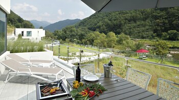 bebridge pool villa resort