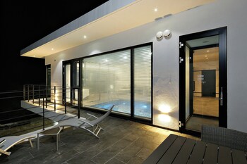 bebridge pool villa resort