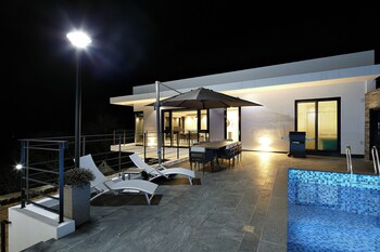 bebridge pool villa resort