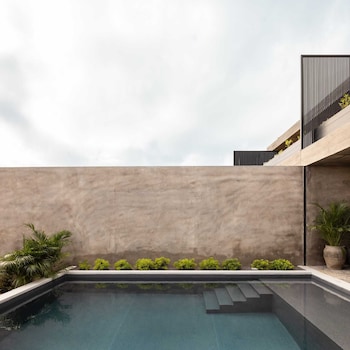Residence - Signature Villas,,3 star