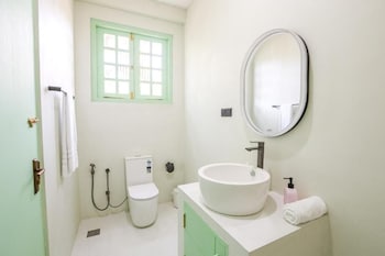 Allude Villa Weligama,,3 star