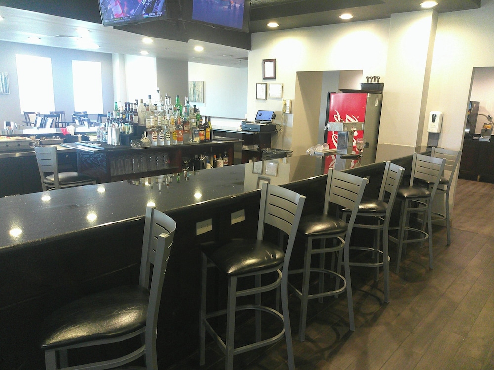 hometowne studios by red roof leesburg