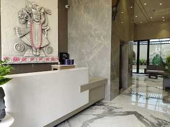 Hotel Raas Vrindavan,,3 star
