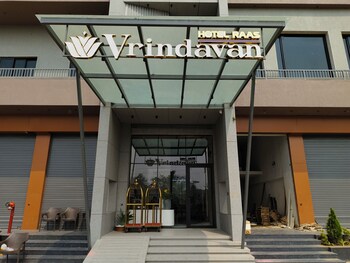 Hotel Raas Vrindavan,,3 star