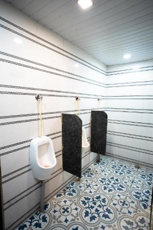 everest inn chakan