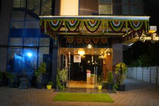 everest inn chakan