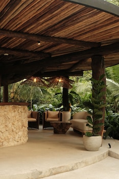 isla clara hotel