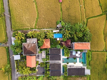Aris Villa Ubud,,4 star