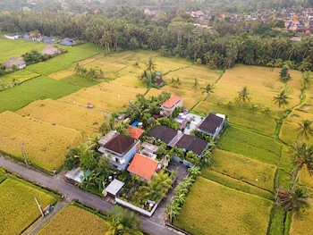 aris villa ubud