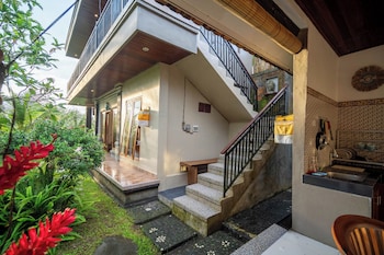 aris villa ubud