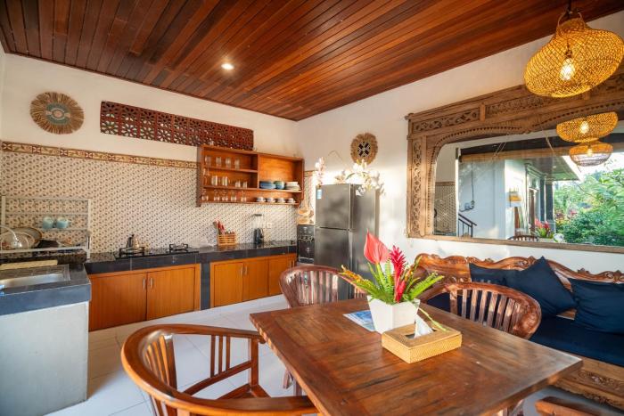 aris villa ubud