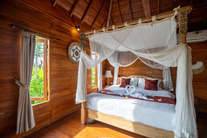 aris villa ubud