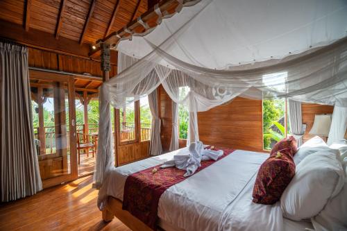 aris villa ubud