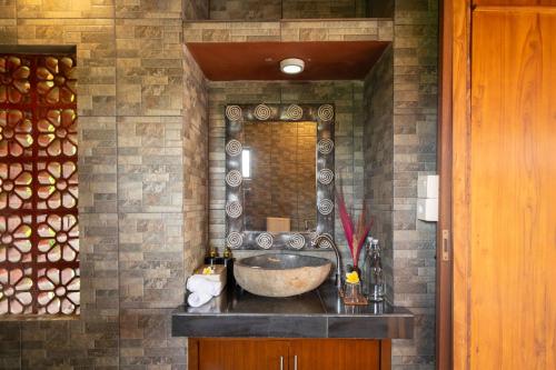 aris villa ubud