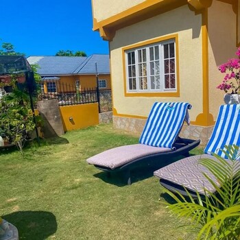 windbreak villa