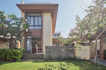 sunrise pool villa cam ranh