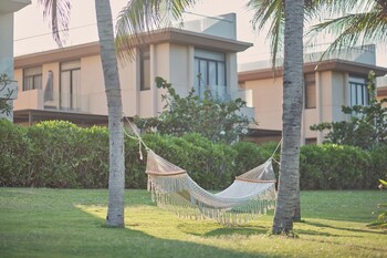 sunrise pool villa cam ranh