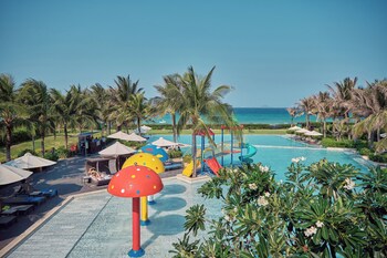 sunrise pool villa cam ranh