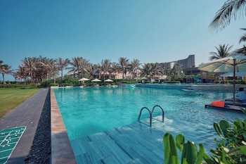 sunrise pool villa cam ranh