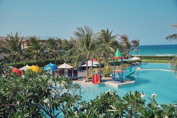 sunrise pool villa cam ranh