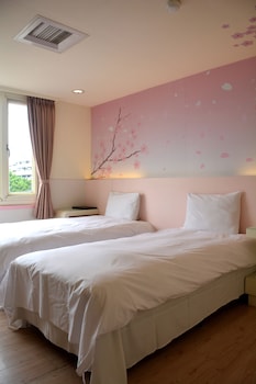 kiwi express hotel zhong zheng branch