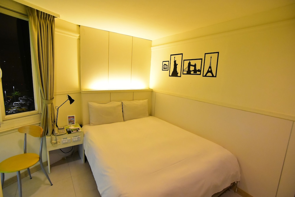 kiwi express hotel zhong zheng branch