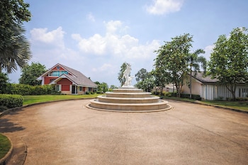the room suphanburi