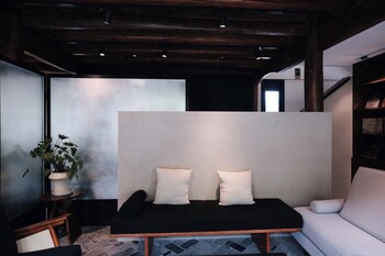 sanfuyizhai homestay