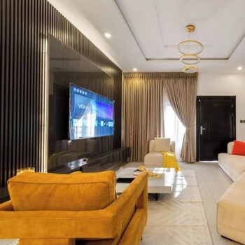 de luciee apartment