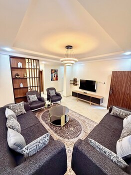 de luciee apartment
