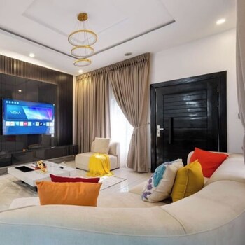 de luciee apartment