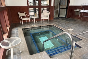 Coratel Plus Suites By Jasper Black River Falls,,2 star