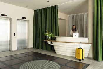 Bob W Munich City Centre,,4 star