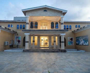 adonai hotel and apartments